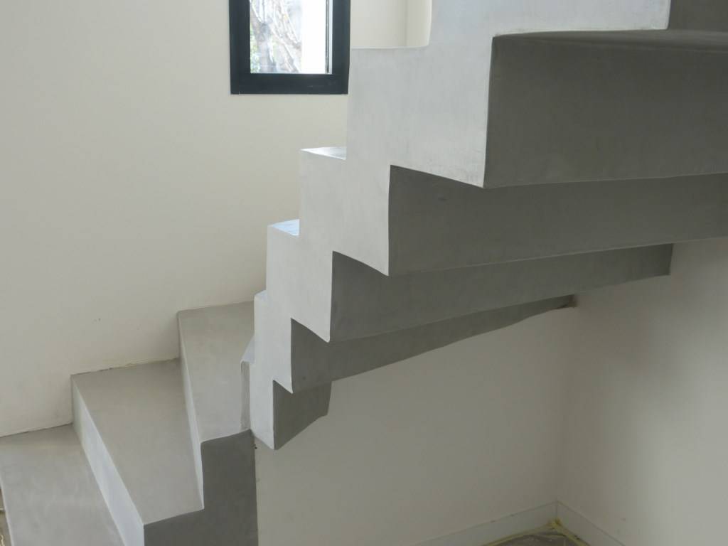 Création d'escalier en béton Boudy-de-Beauregard