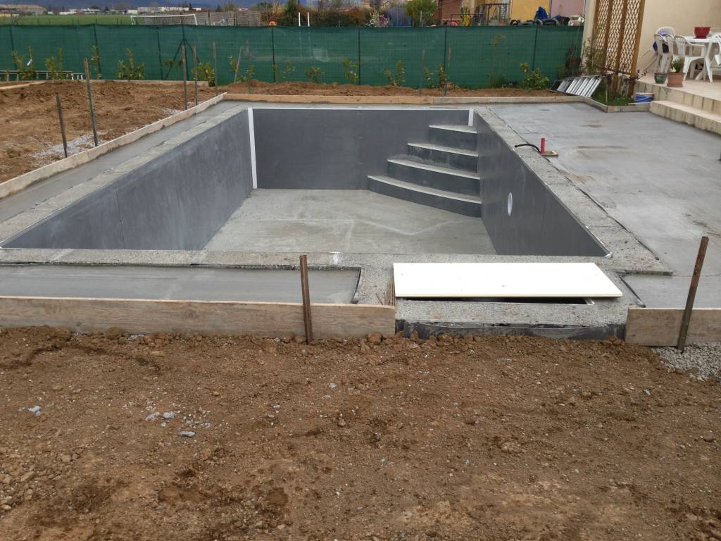 Création piscine béton Agen